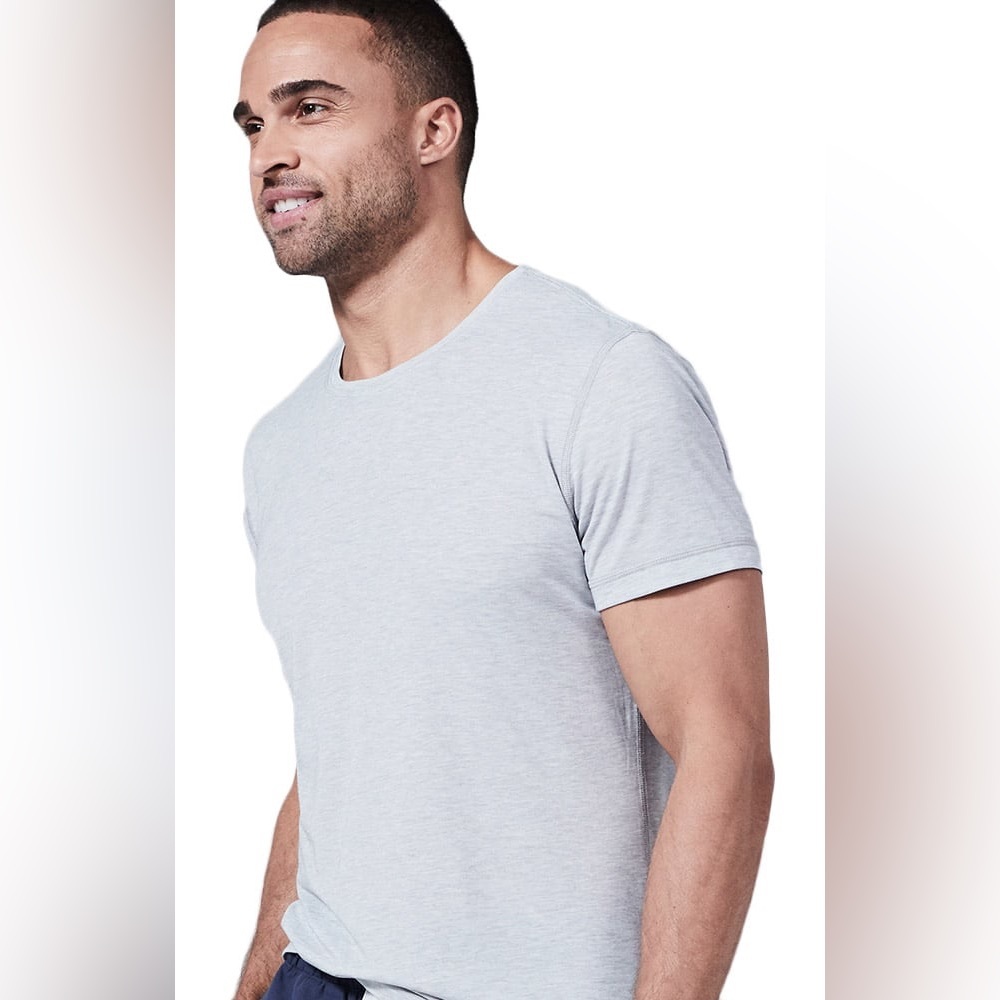 Medelita Men’s Short Sleeve Underscrub T-Shirt Size Medium